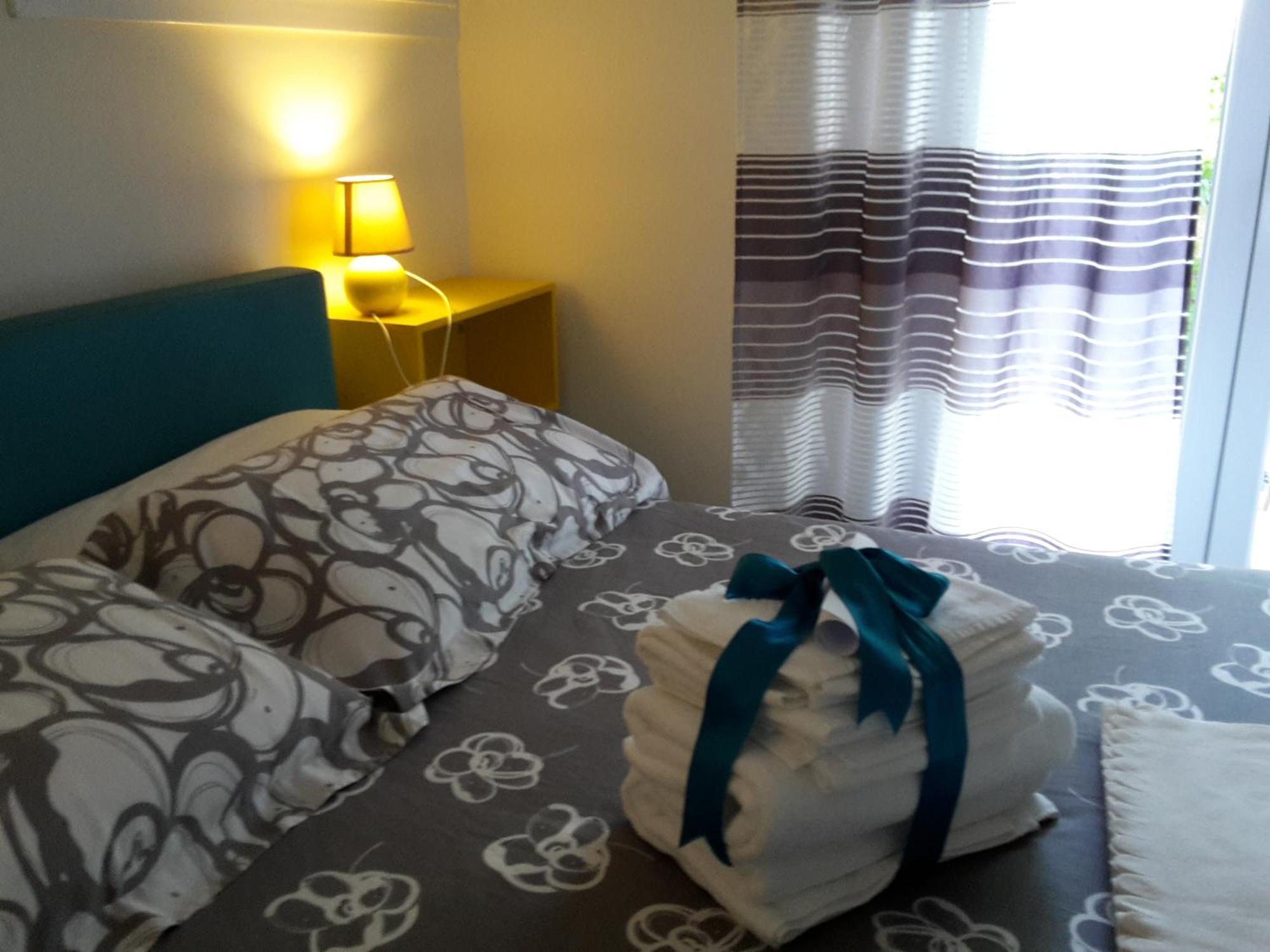 B&B Ai Tre Archi Spotorno Buitenkant foto