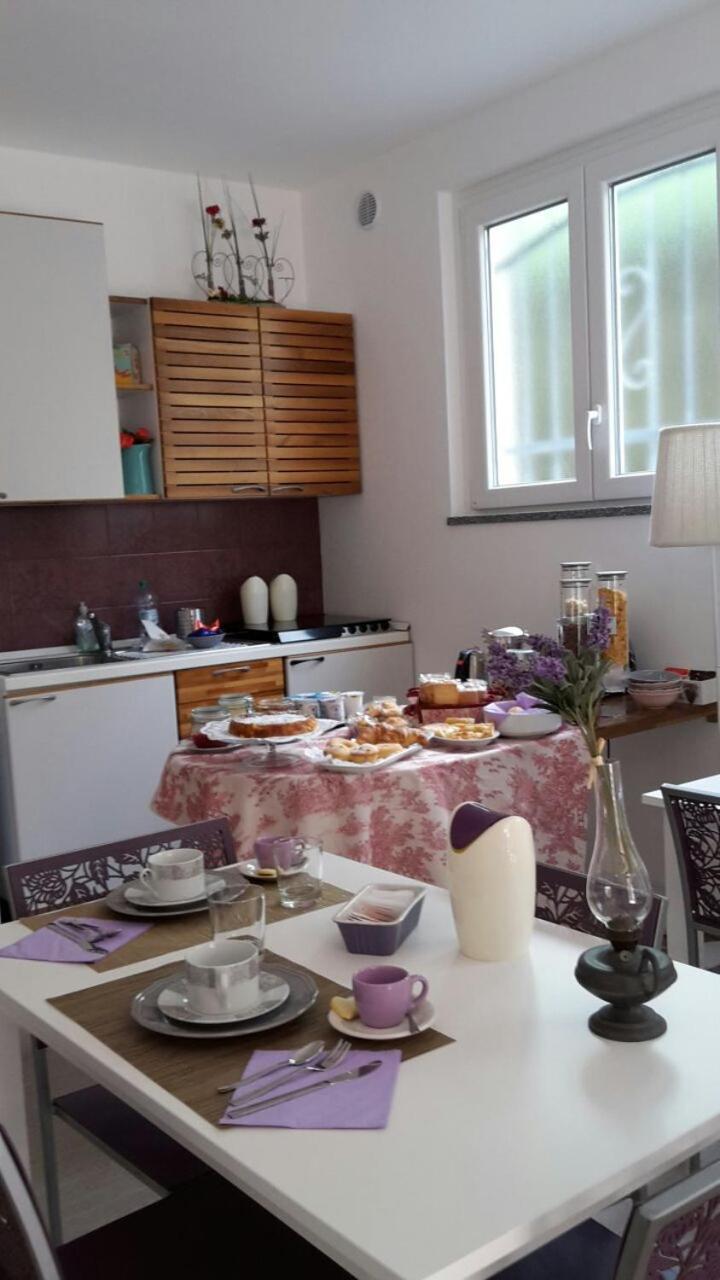 B&B Ai Tre Archi Spotorno Buitenkant foto