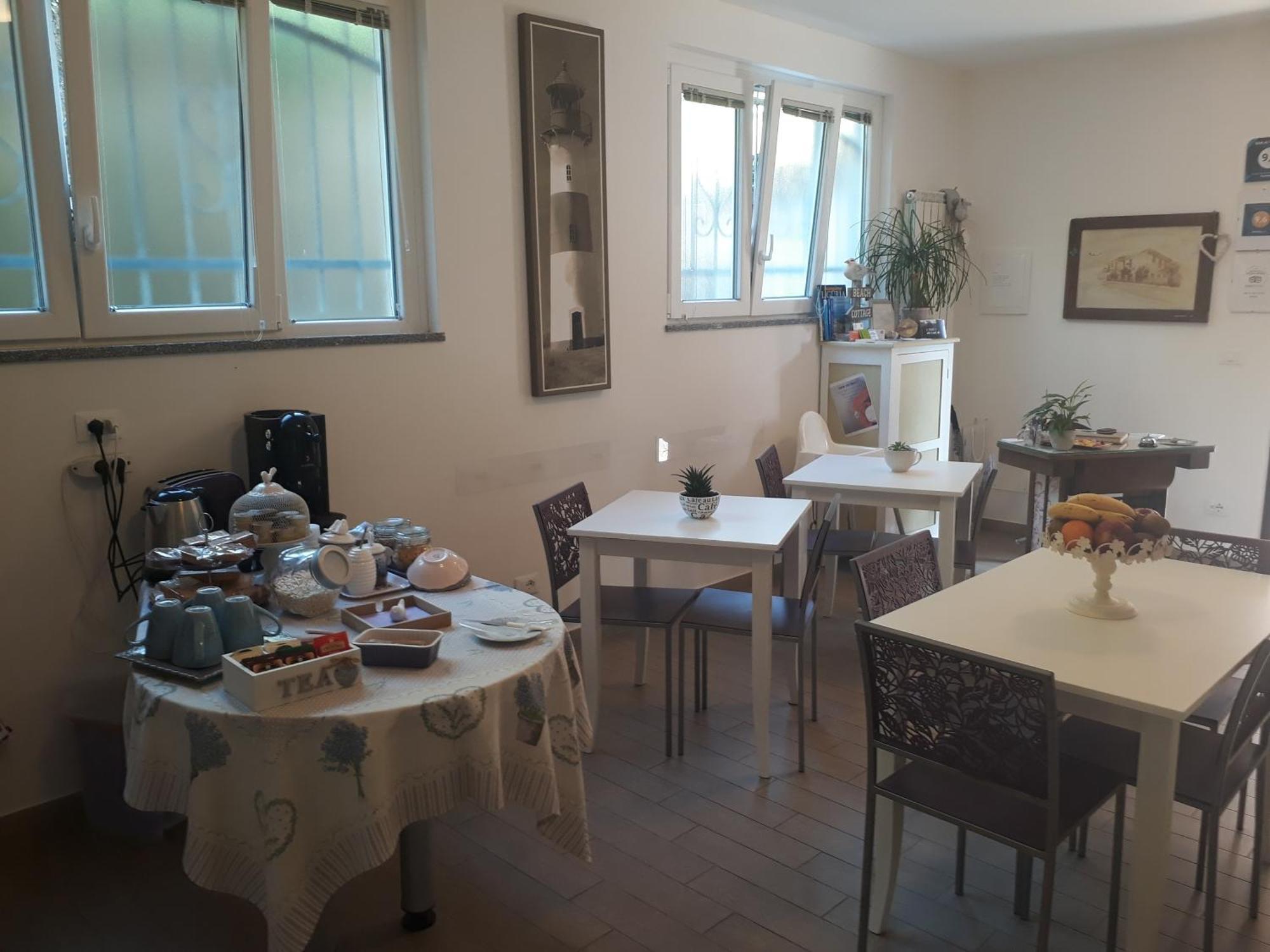 B&B Ai Tre Archi Spotorno Buitenkant foto