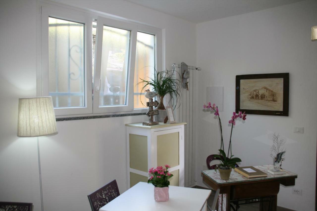 B&B Ai Tre Archi Spotorno Buitenkant foto